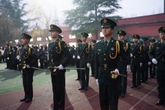 <b>逐梦前行新学期 奋发‘兔’强向未来丨西安铁道职业学校举行新学期开学典礼暨升国旗仪式</b> <b>逐梦前行新学期 奋发‘兔’强向未来丨西安铁道职业学校举行新学期开学典礼暨升国旗仪式</b>