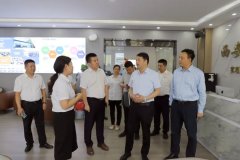 <b>西安市人社局党组书记、局长廉宏伟一行莅临西安轨道交通技师学院调研指导工作</b>