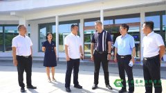 <b>热烈欢迎与会领导及专家教授参观西安高新技师学院</b>