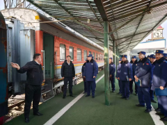 <b>深化专业交流　共研消防实务｜沣东新城能源金融贸易区消防救援大队莅临西安轨道交通技工</b>